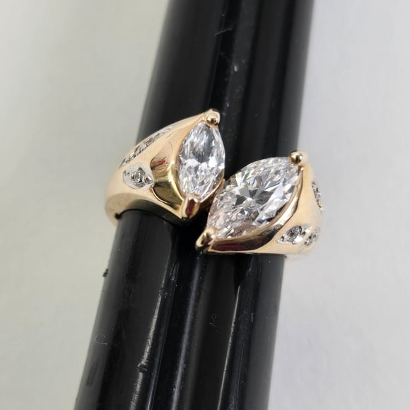10K Gold Ring Dazzling Radiant