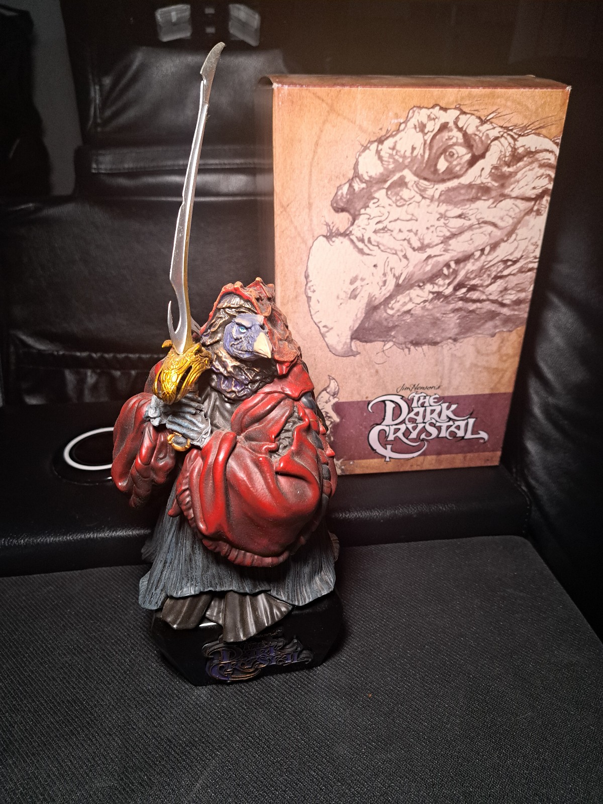 Dark Crystal Chamberlain Statue