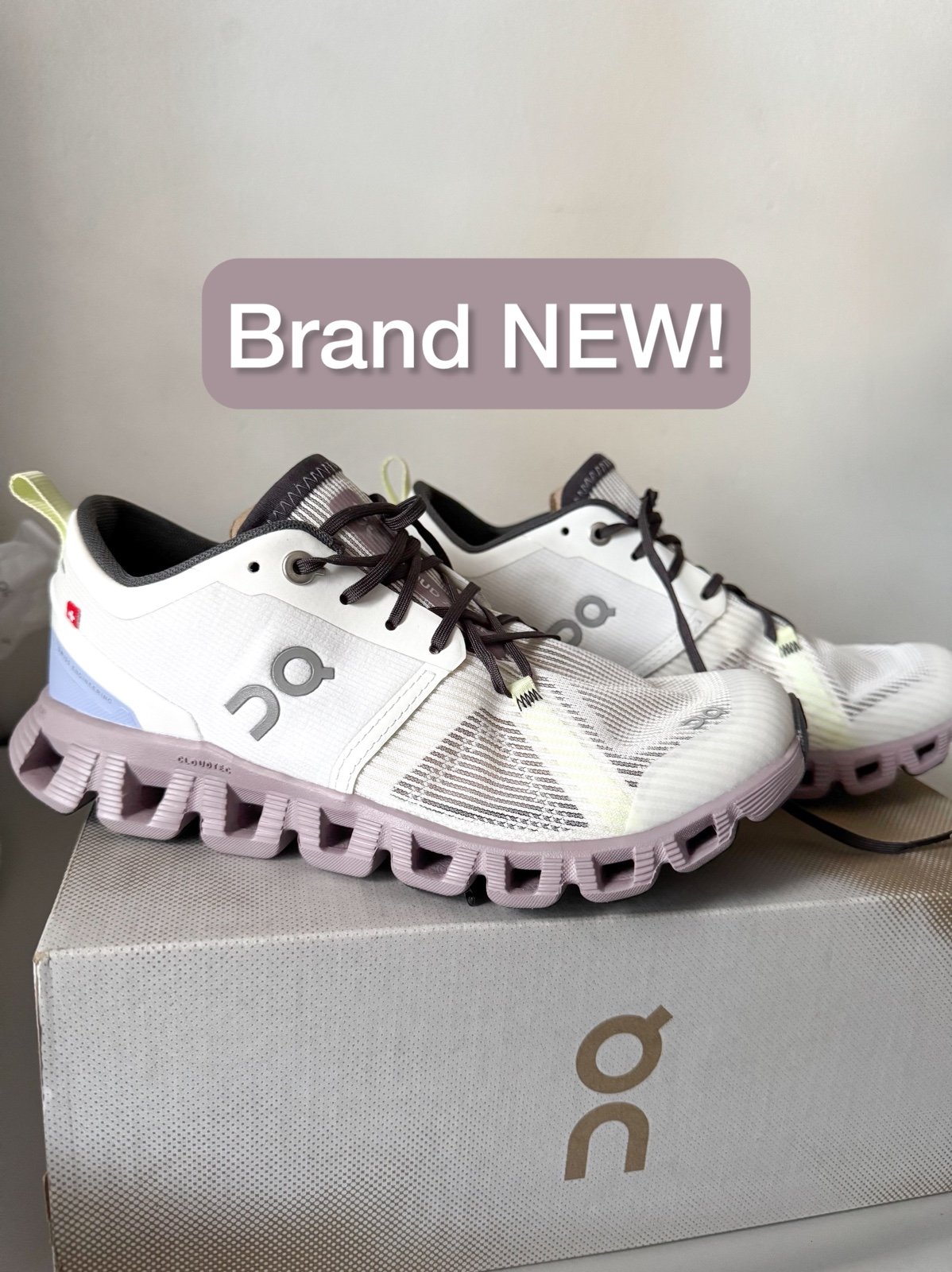 On Cloud X 3 Shift - White / Heron W 5.5
