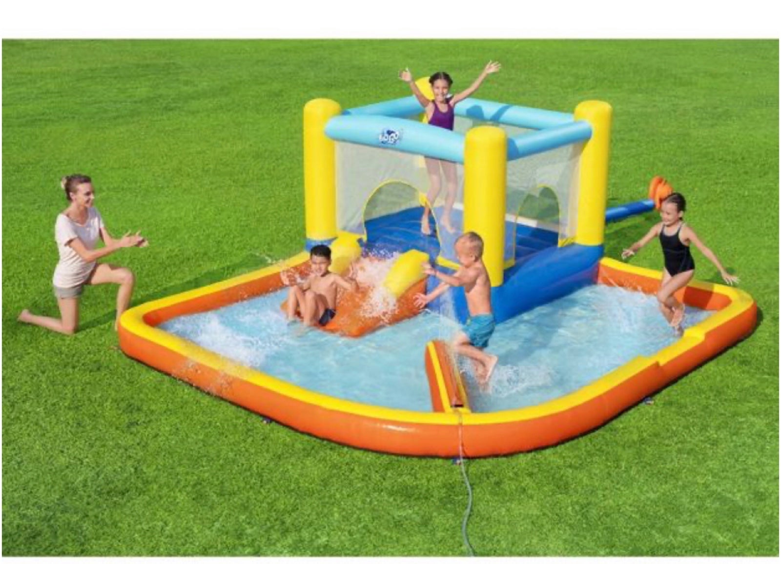 H2O Go! Jumper with pool and more activities