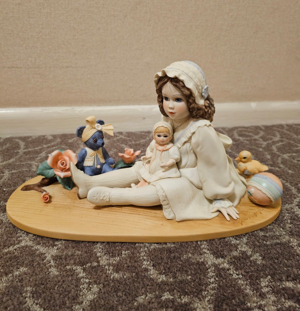 Jan Hagara Renny & Bluebeary Limited Edition Porcelain Figurine W20290 1989