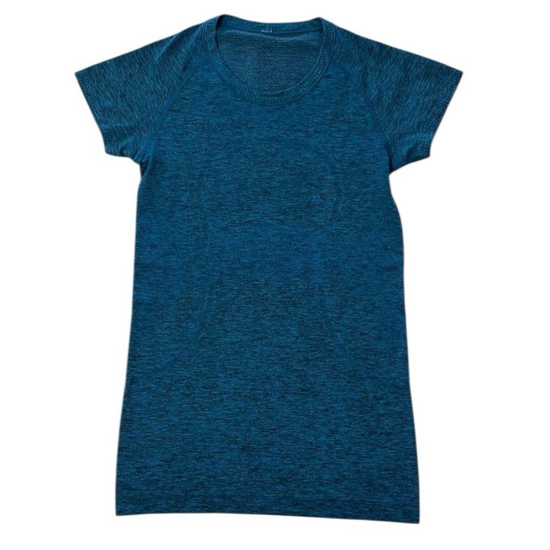 Lululemon athletica Swiftly Tech Short Sleeve Crew Shirt. Blue & black. Size 6