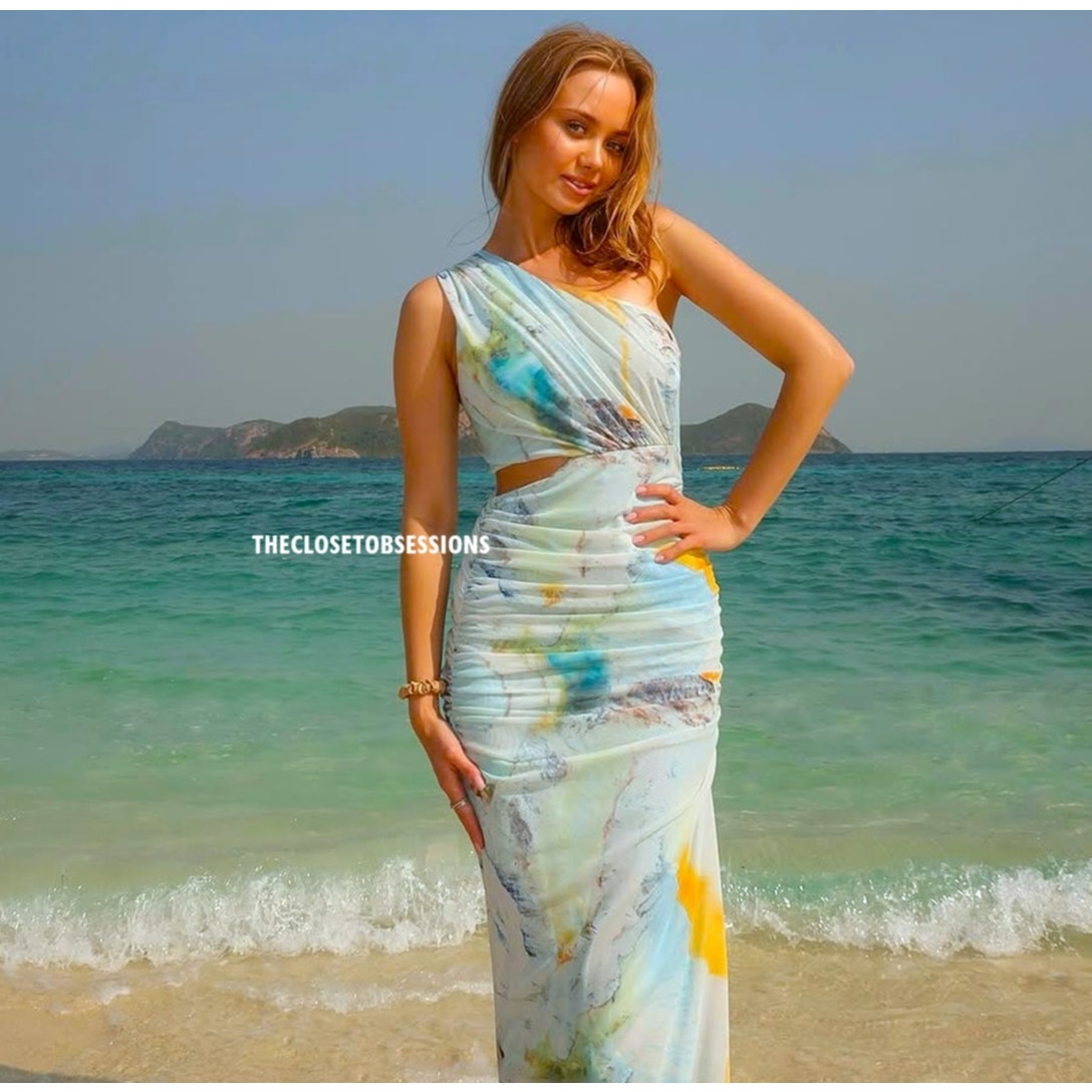 ZARA BLOGGER FAVE!!! Fitted Midi Dress NWT