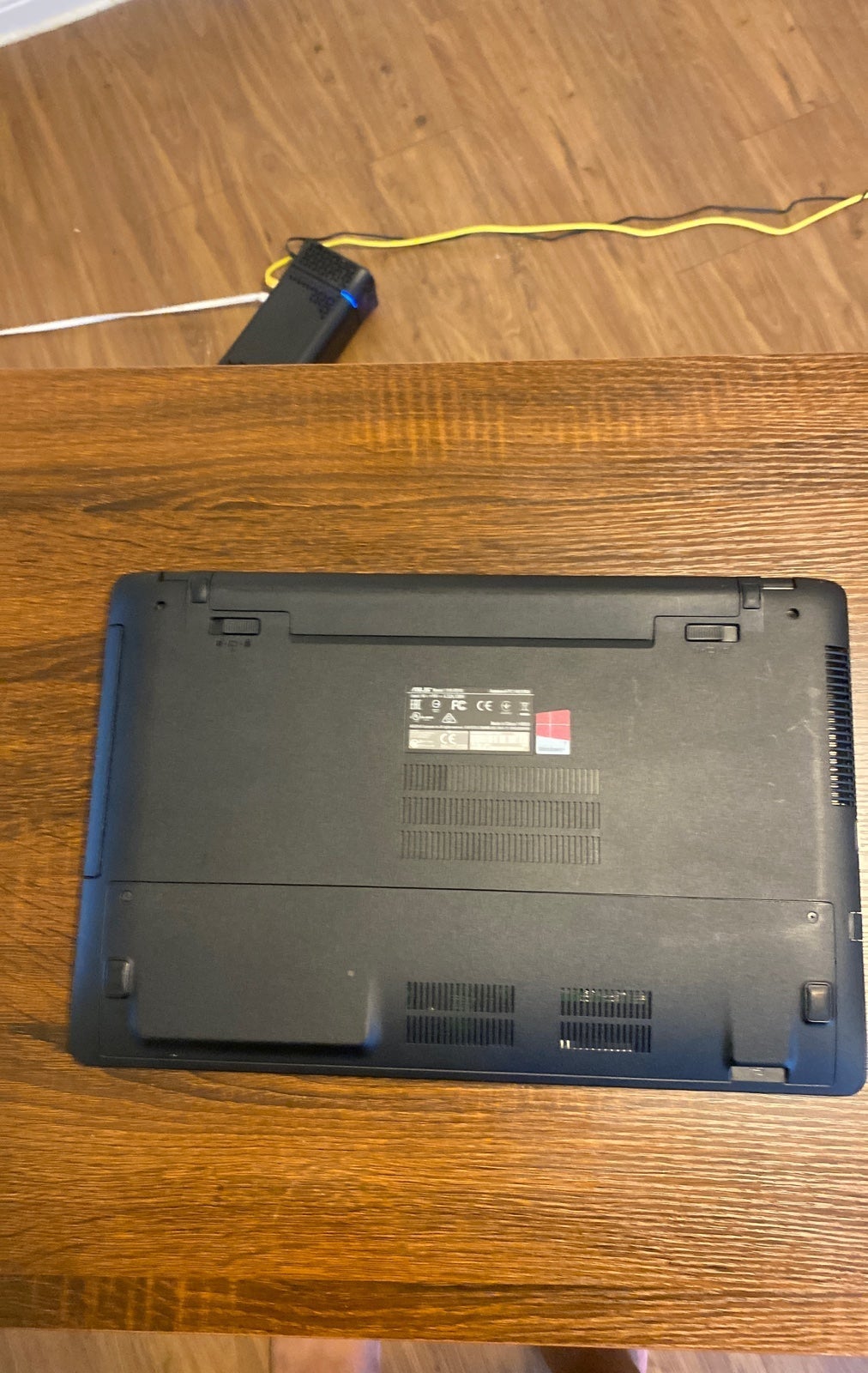 ASUS shops Laptop