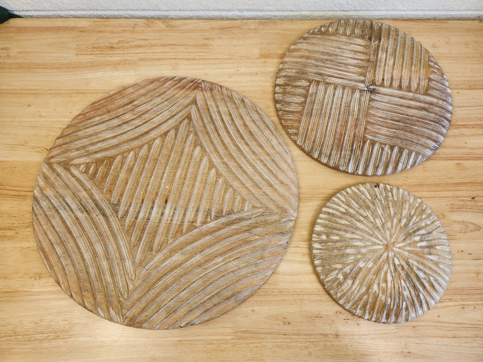 Wooden Round Wall Art Set of 3 Wall Decor Boho Beachy Decorations White Washed