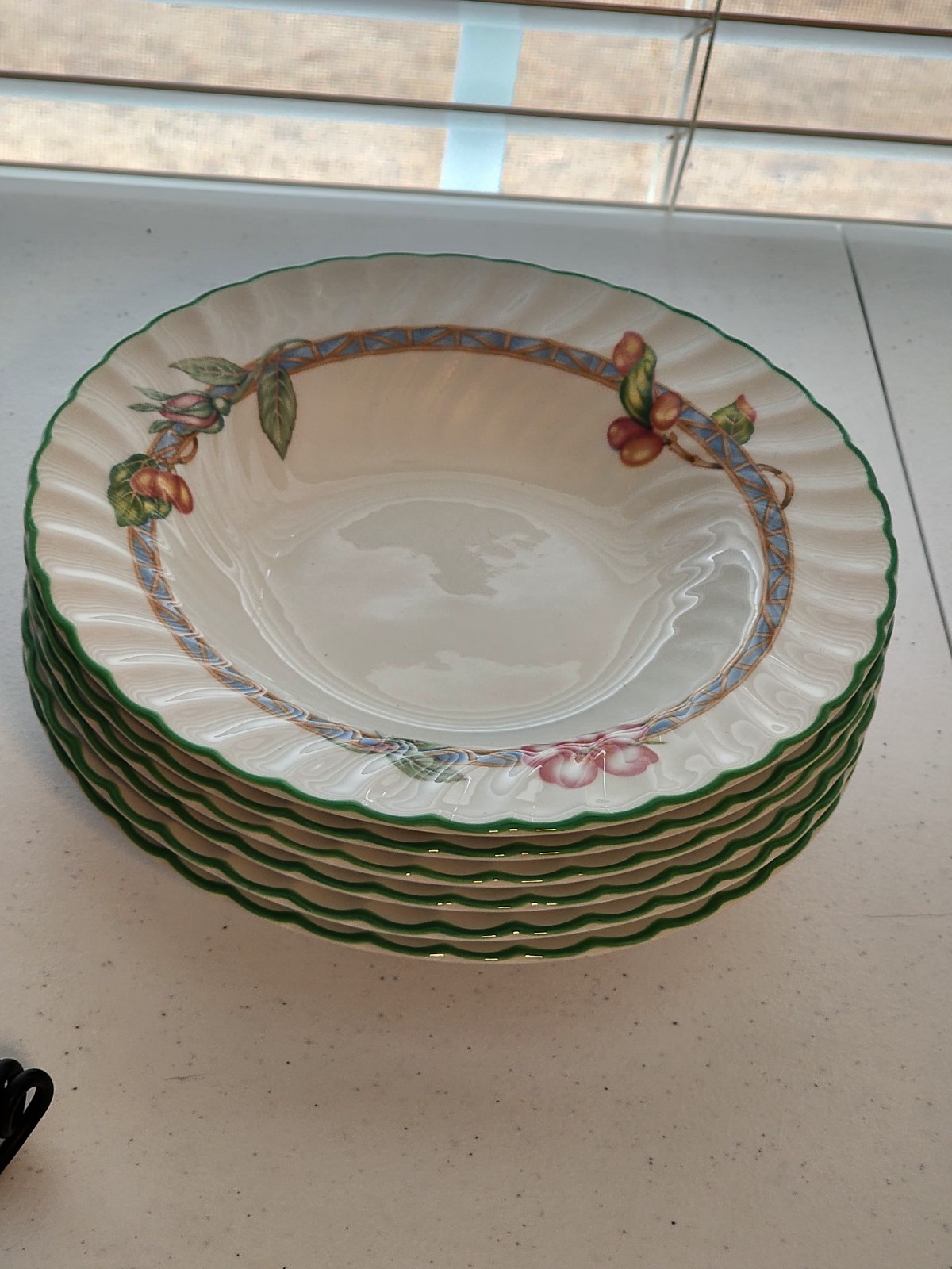 Johnson Brothers English Rose Regency Floral Vine set/6 soup bowls (1 chip)