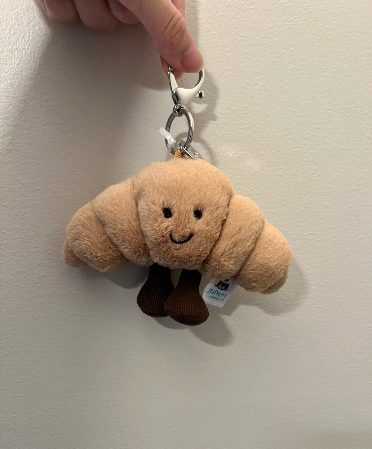 Jellycat amuseable croissant bag charm - NWT HTF
