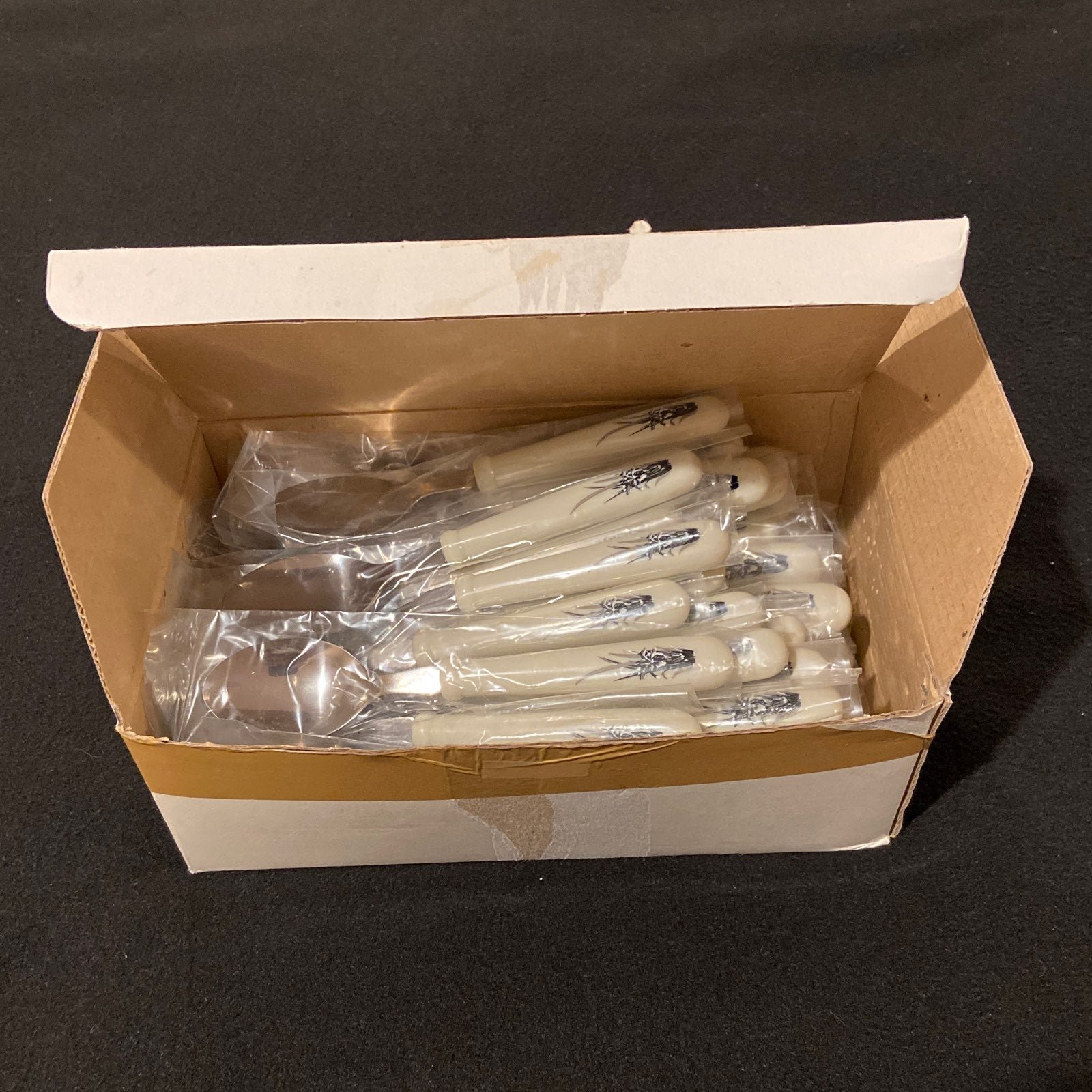 40 Pieces Black Iris ABS Handle Flatware Set