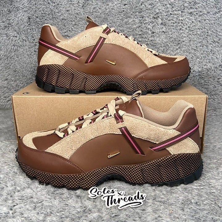 ★人気★NIKE x Jacquemus Air Humara LX Ale Brown and Gol.d★ $_57.PNG?set_id=880000500F