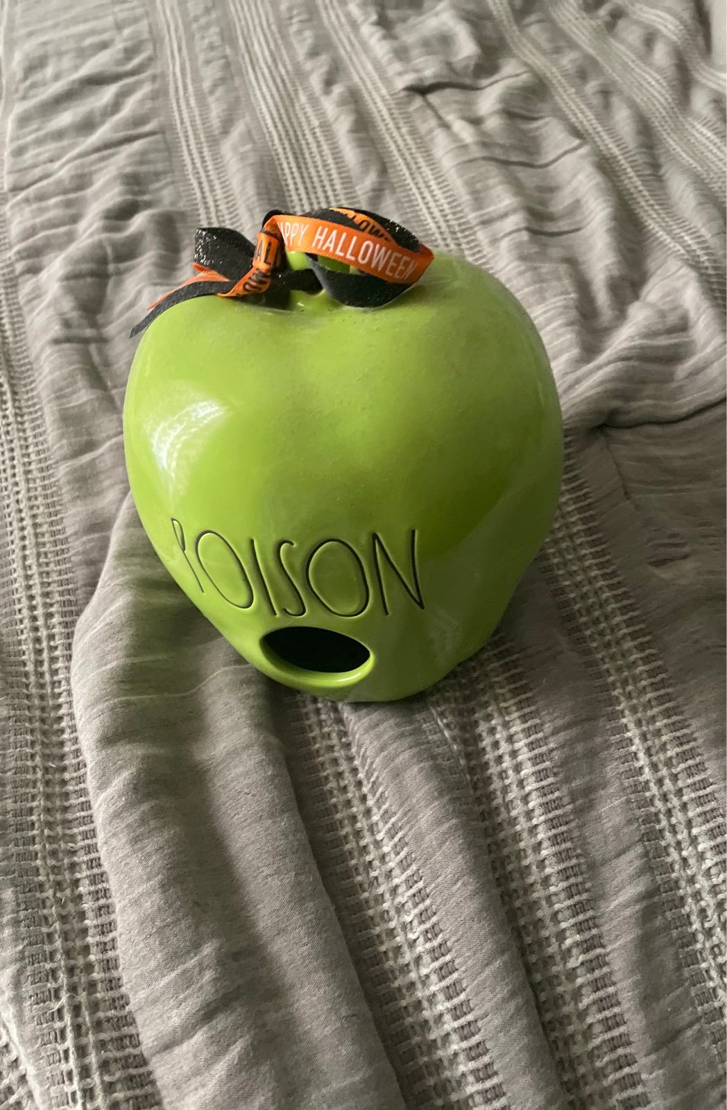 Rwe Dunn Green Poison Birdhouse