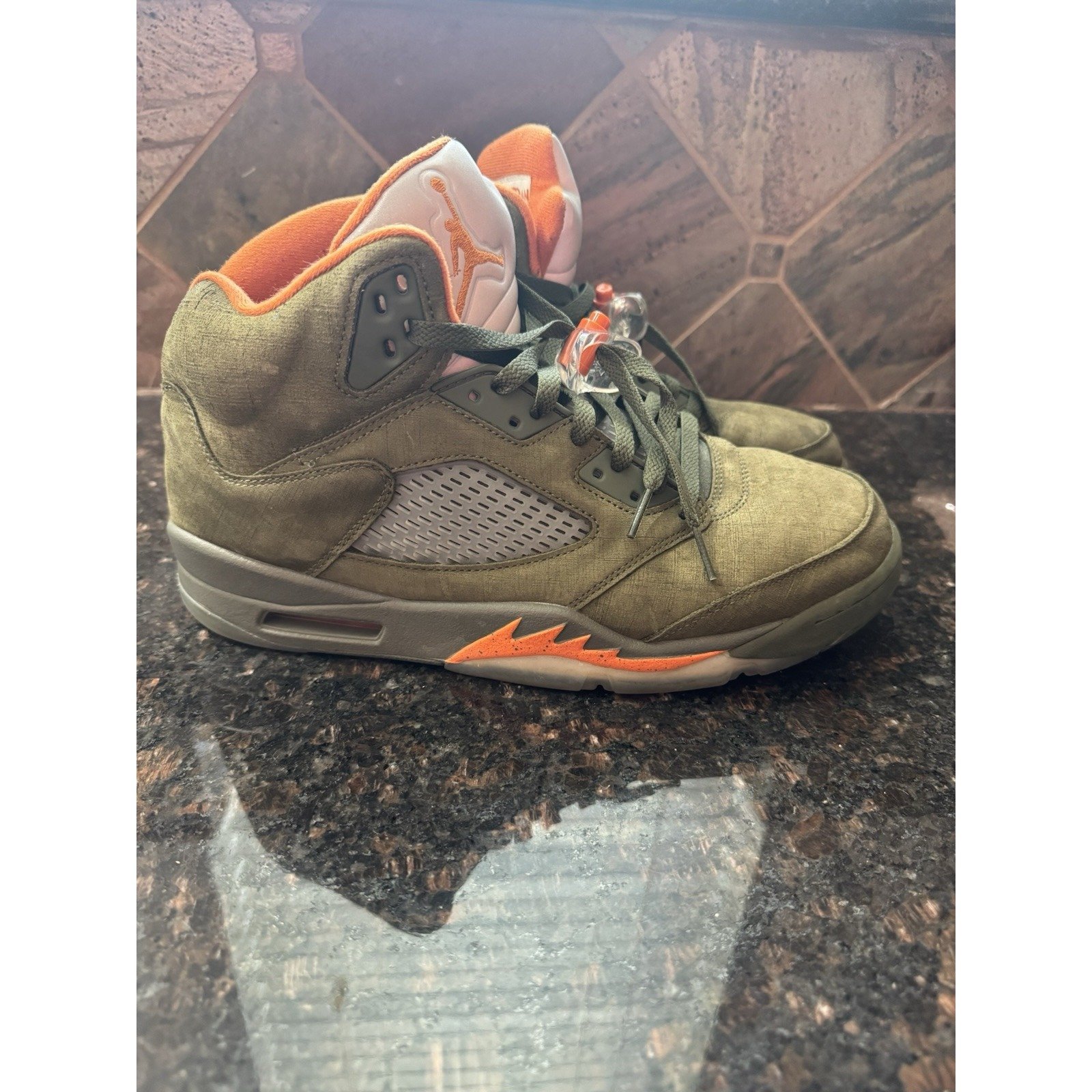 Retro 5 2024 Olive Size 10.5