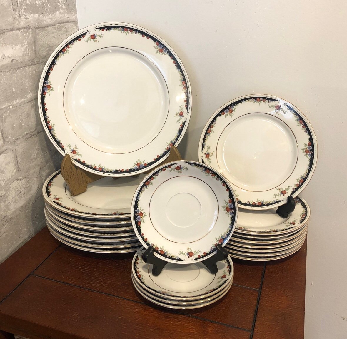 Vintage Potter and Smith China Set (20 pcs)