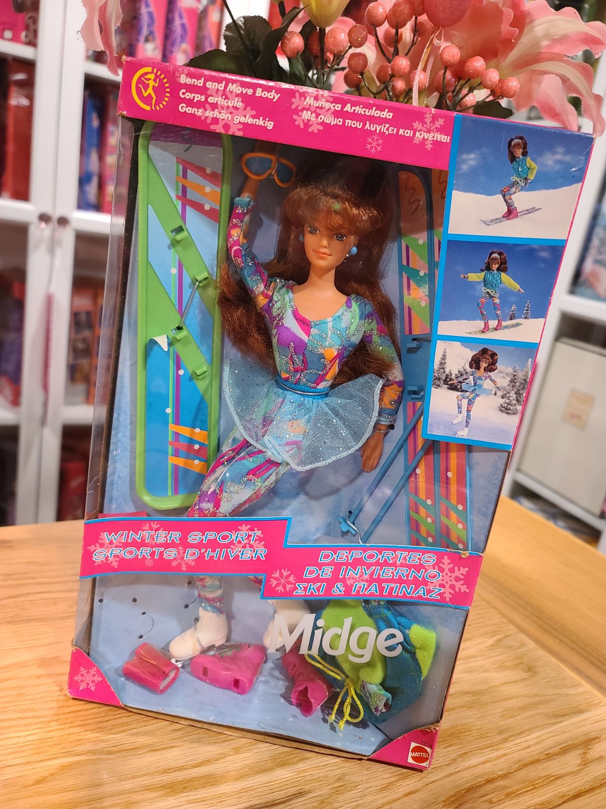NEW! 1994 FOREIGN ISSUED WINTER SPORT MIDGE BARBIE!