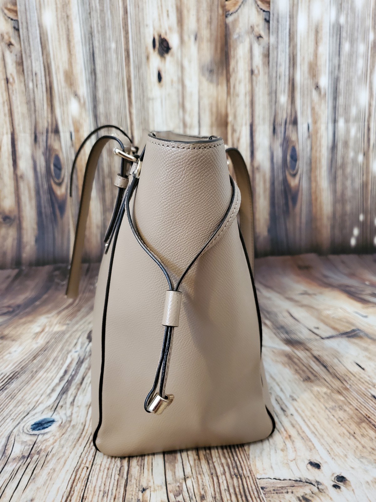 michael kors voyager medium crossgrain leather tote bag