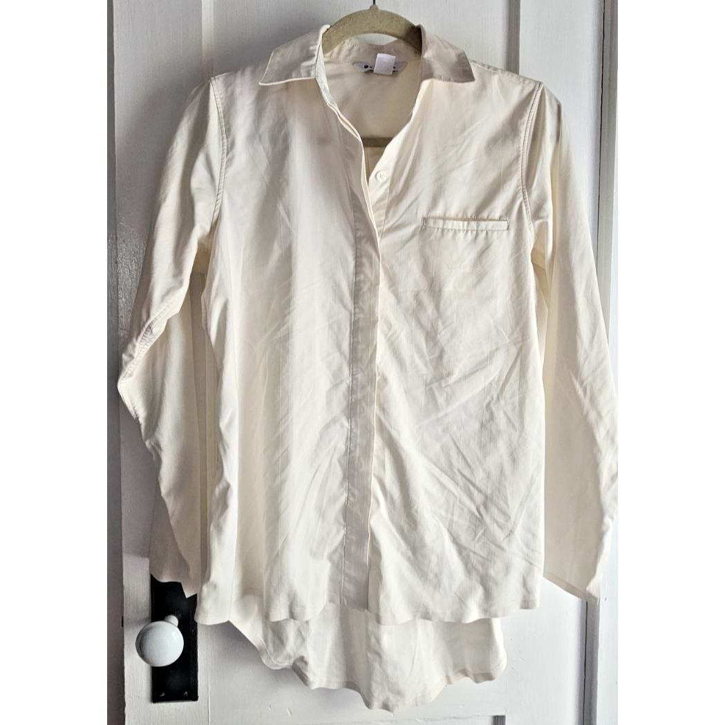 ATHLETA Urbanite shirt button up ivory /cream hidden button up breathable Sz XS