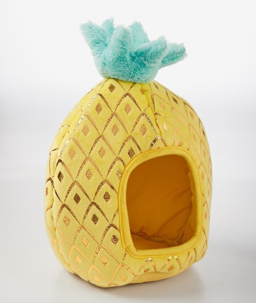 Justice Pineapple Scented Pet Shop House