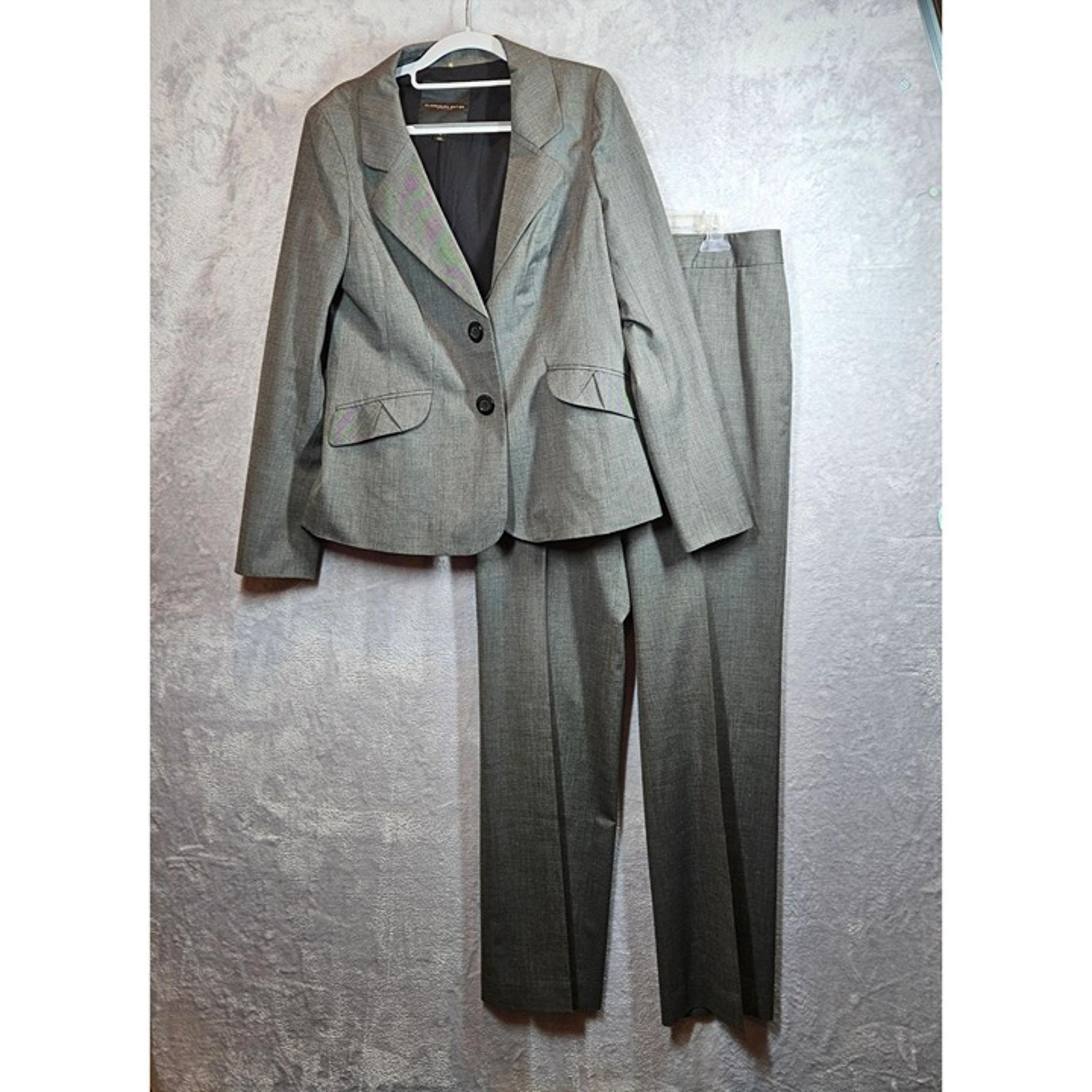 Classics Entier Grey Two-Piece pant Suit Set Womens 10 Blazer Career Formal City