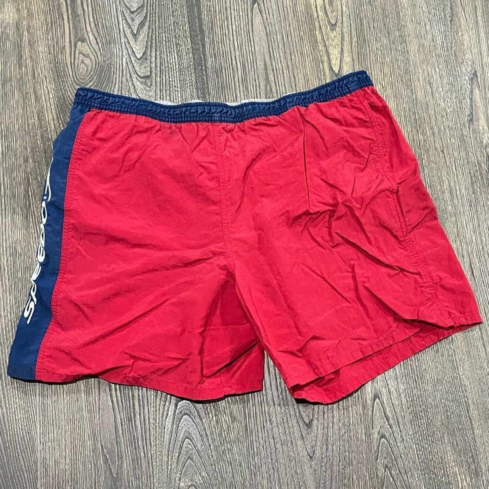 Speedo Running Shorts Elastic Waist Lightweight Nylon Athletic Fit Red Size L