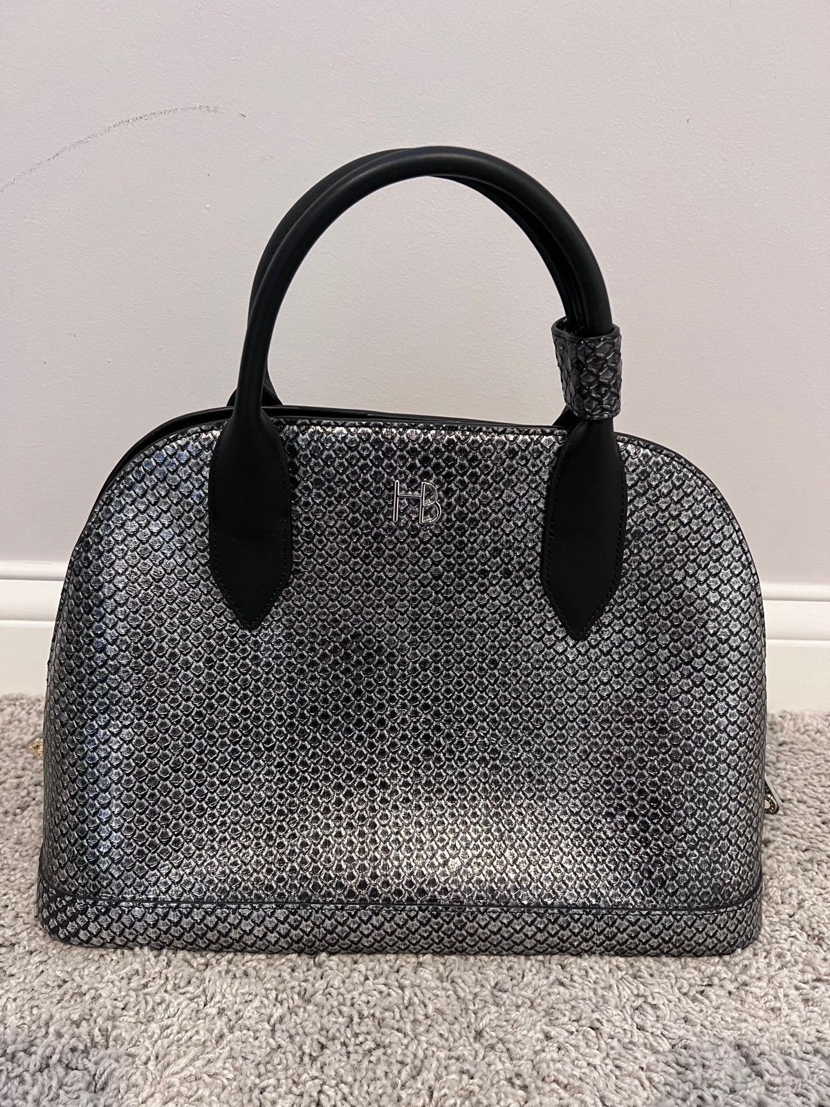 NWT Henri Bendel Bag