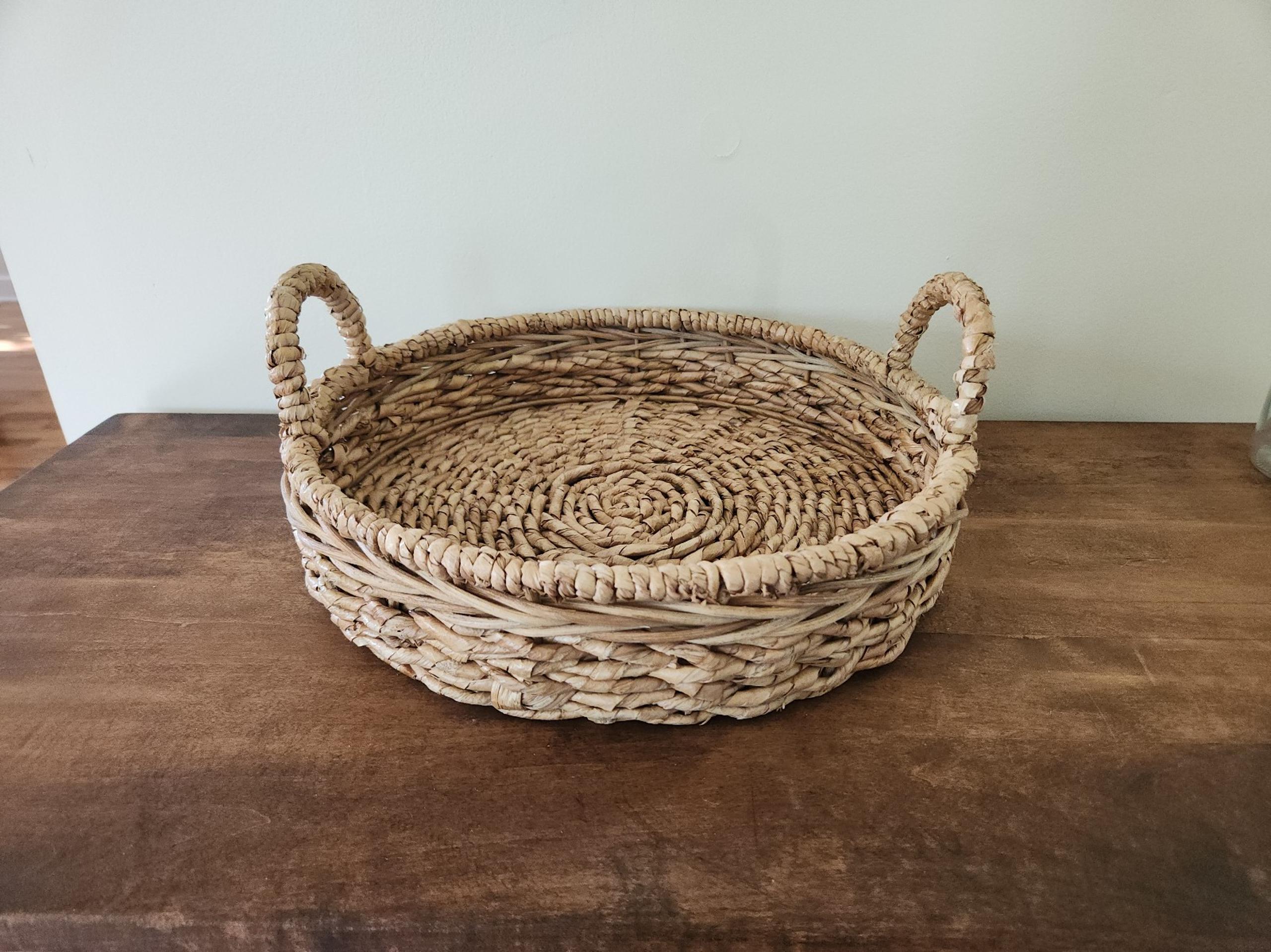 Large Round Wicker Basket Tray