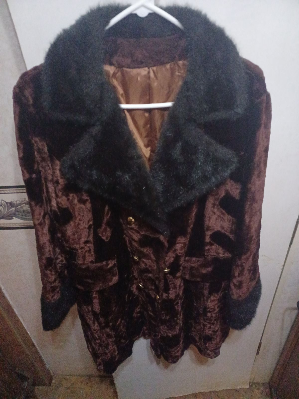 Vintage 1960s Women's Crushed Velvet Fur Peacoat Size Small