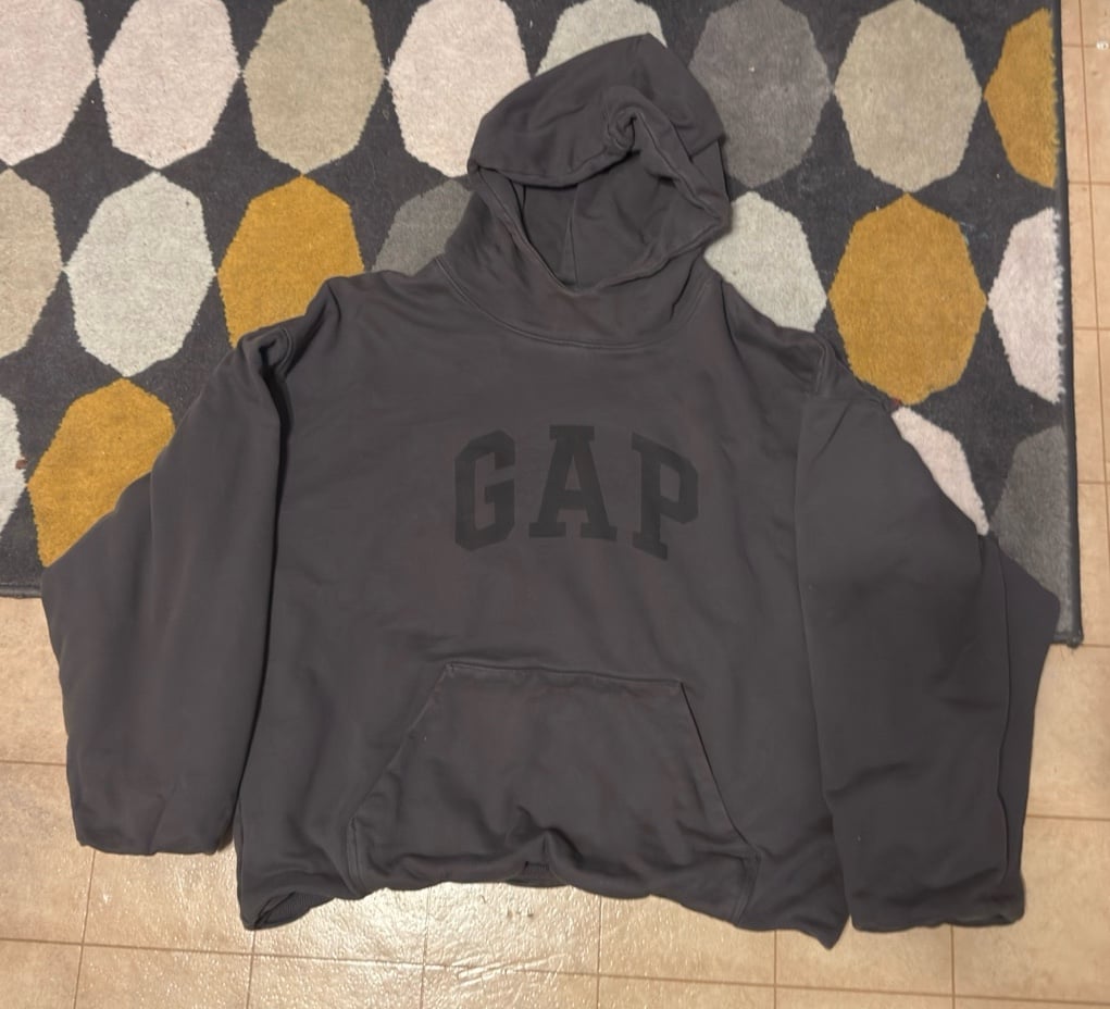 Medium Yeezy Gap Balenciaga Grey Dove Hoodie