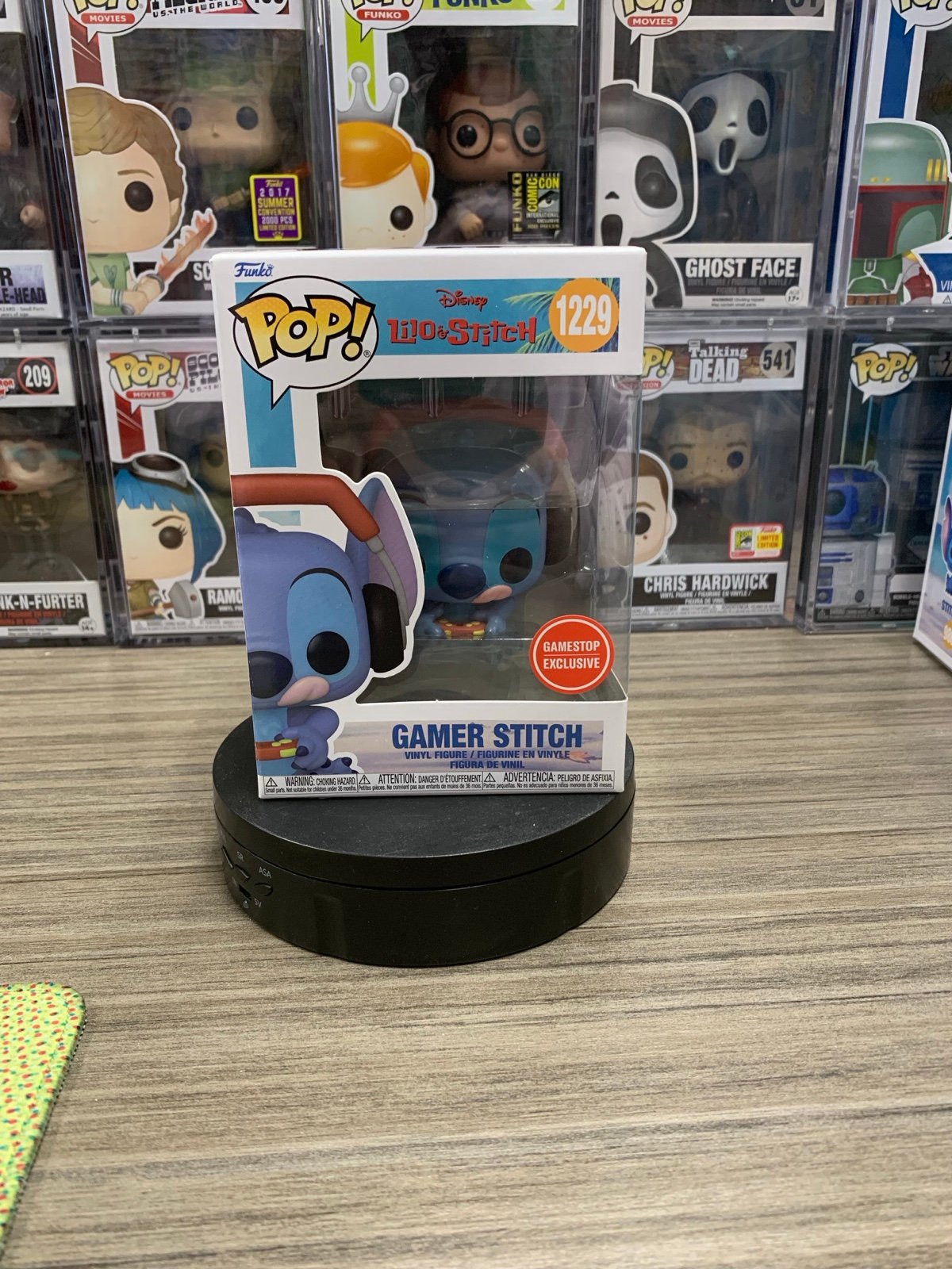 Disney - Gamer Stitch (GameStop) 1229