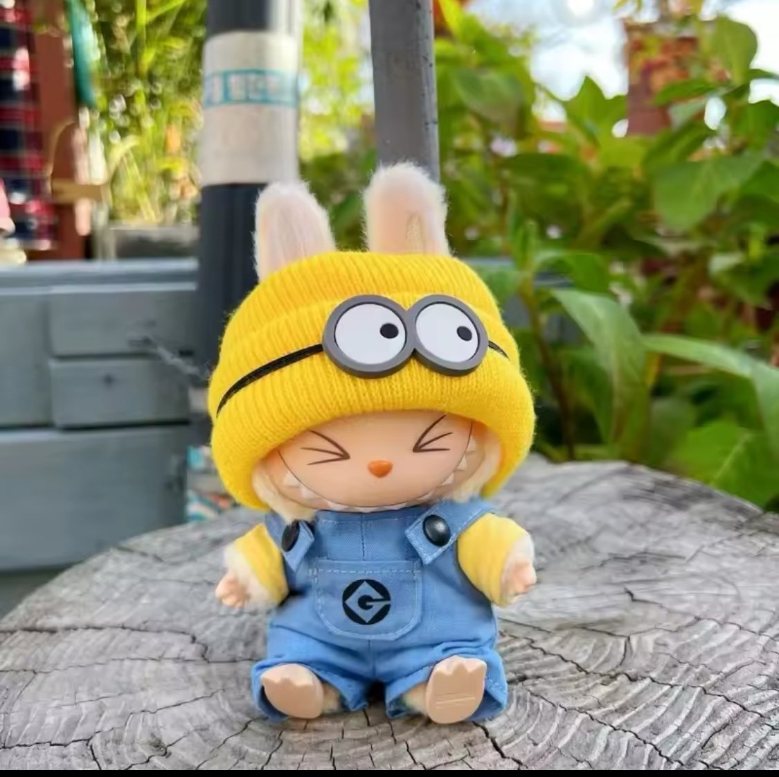minion outfit