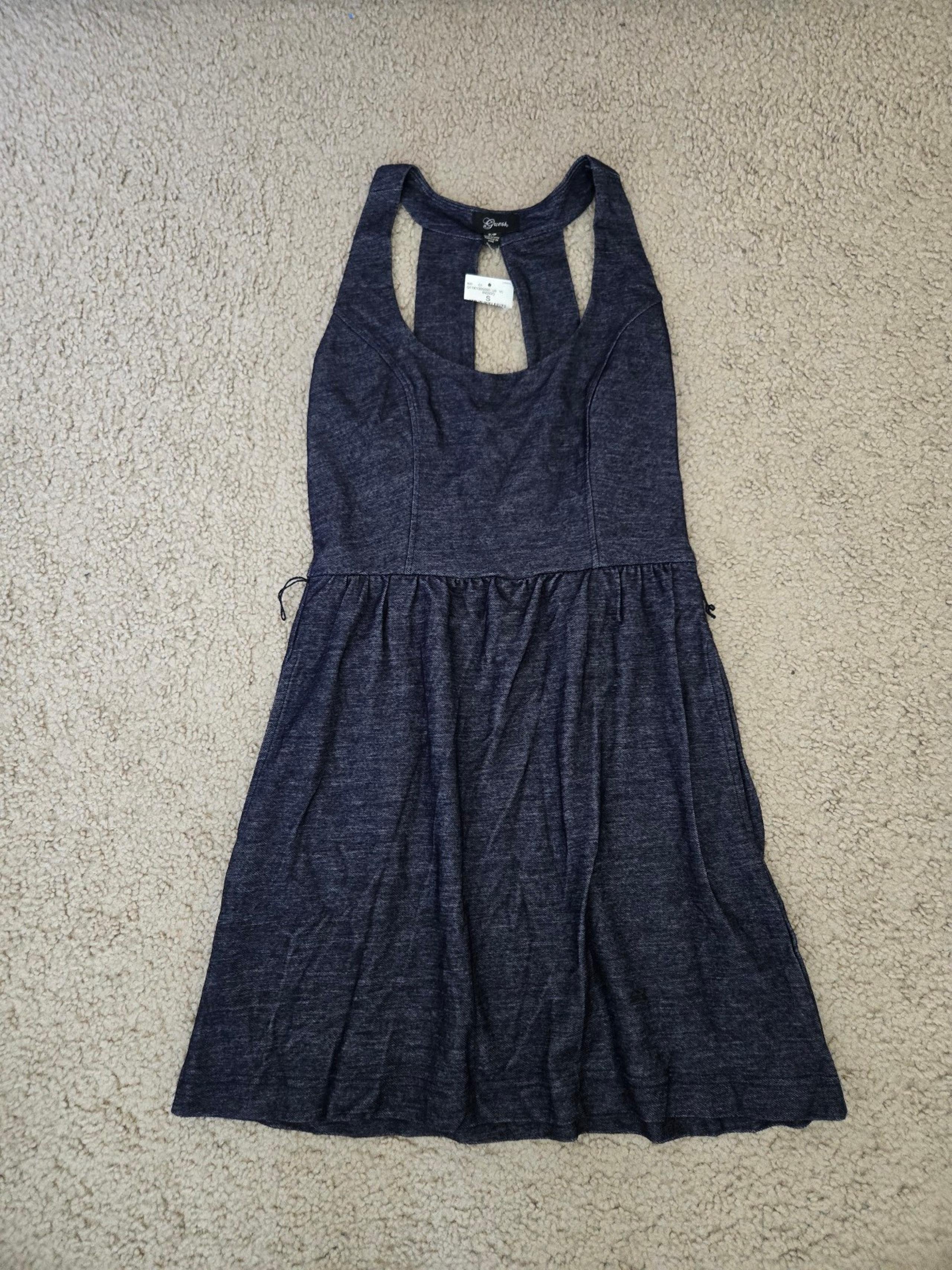 NWT Guess Dress with 2 Pockets Size S