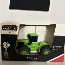 1/32 Scale Models Steiger Panther CP-1400 4WD Tractor New! In ORIGINAL BOX.