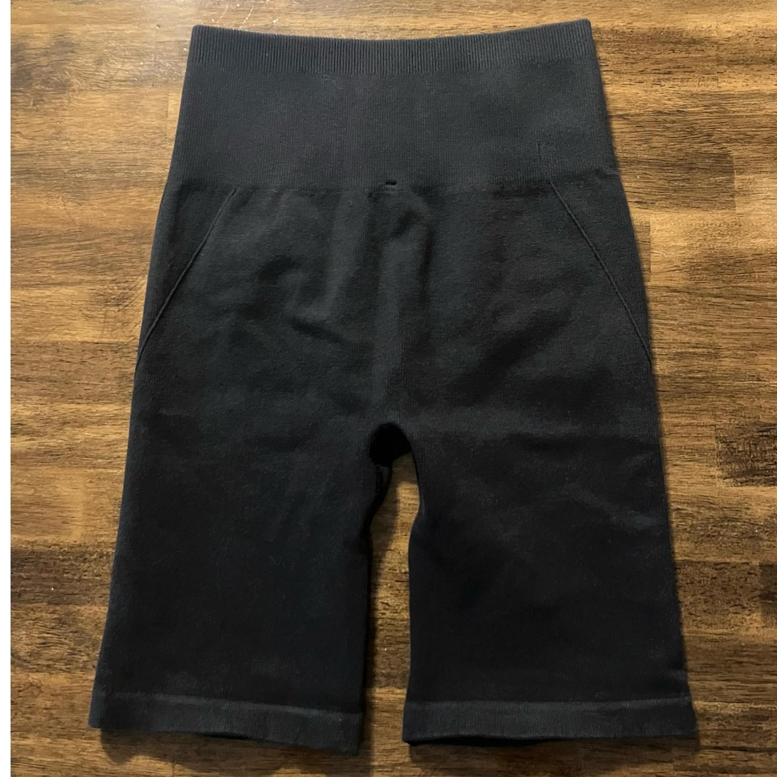 Everlane Women’s XS / Small Seamless High Rise Bike Short Cotton Stretch Black