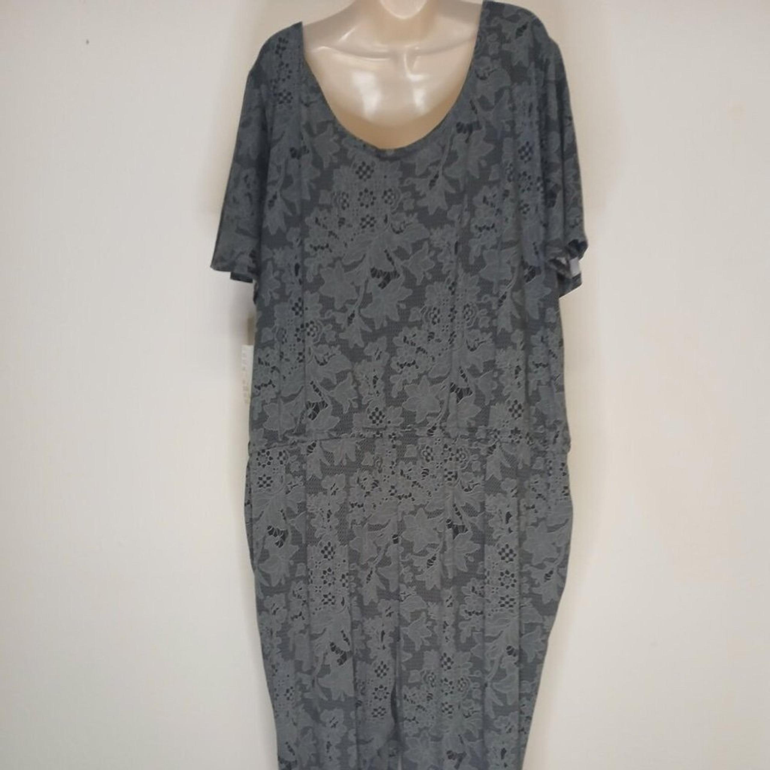 NWT Lularoe Xoe Romper Size grey and white jacquard flowers 3XL