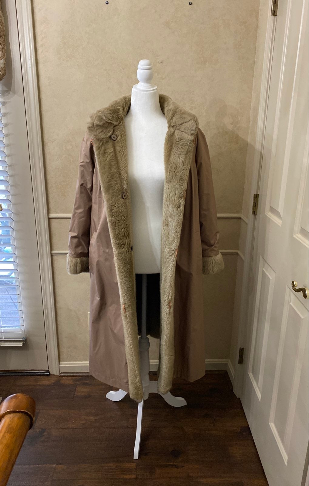 Vintage Sportowne Futur Fur Coat