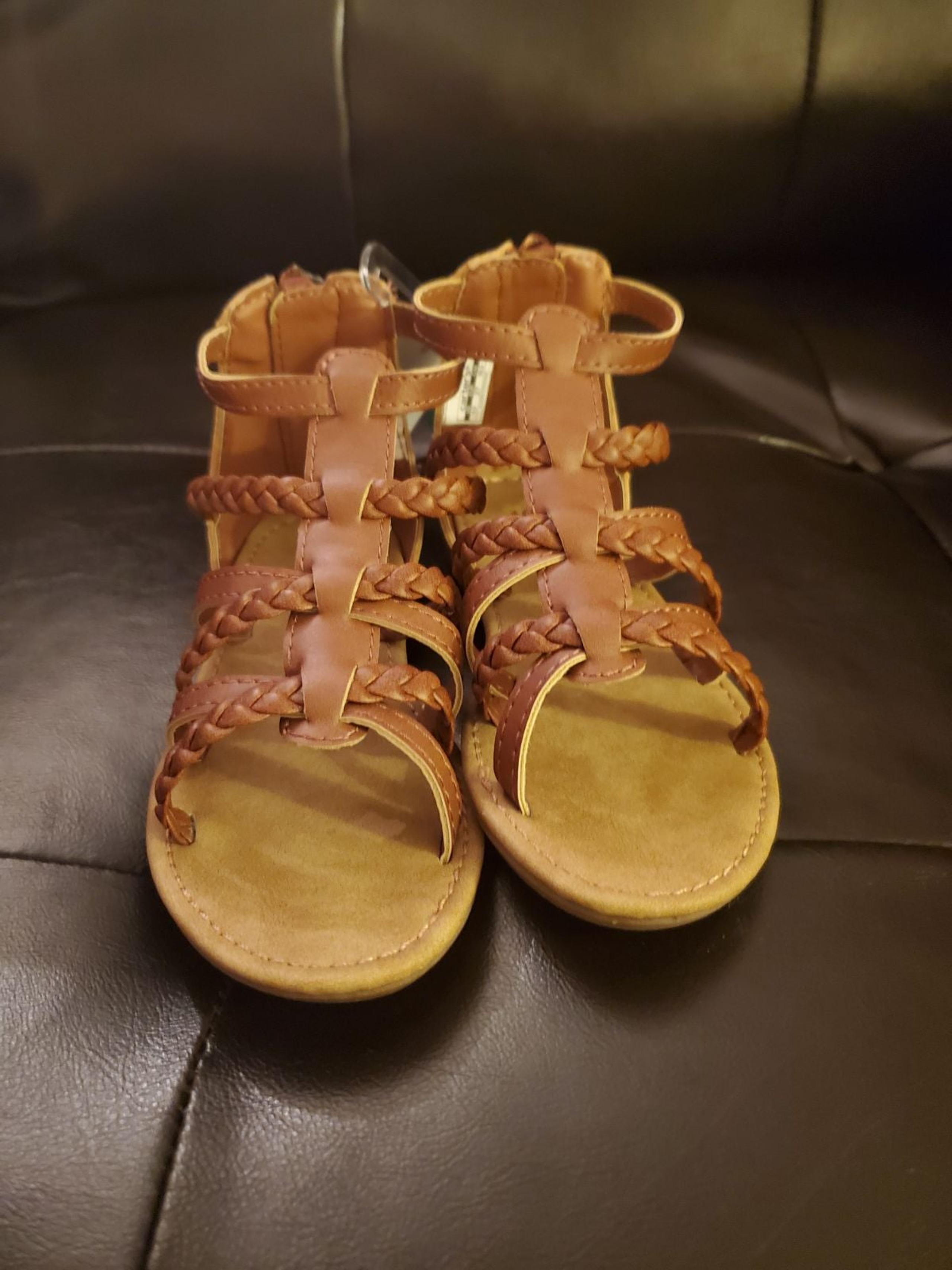 Carter's sandals size 10 Toddler