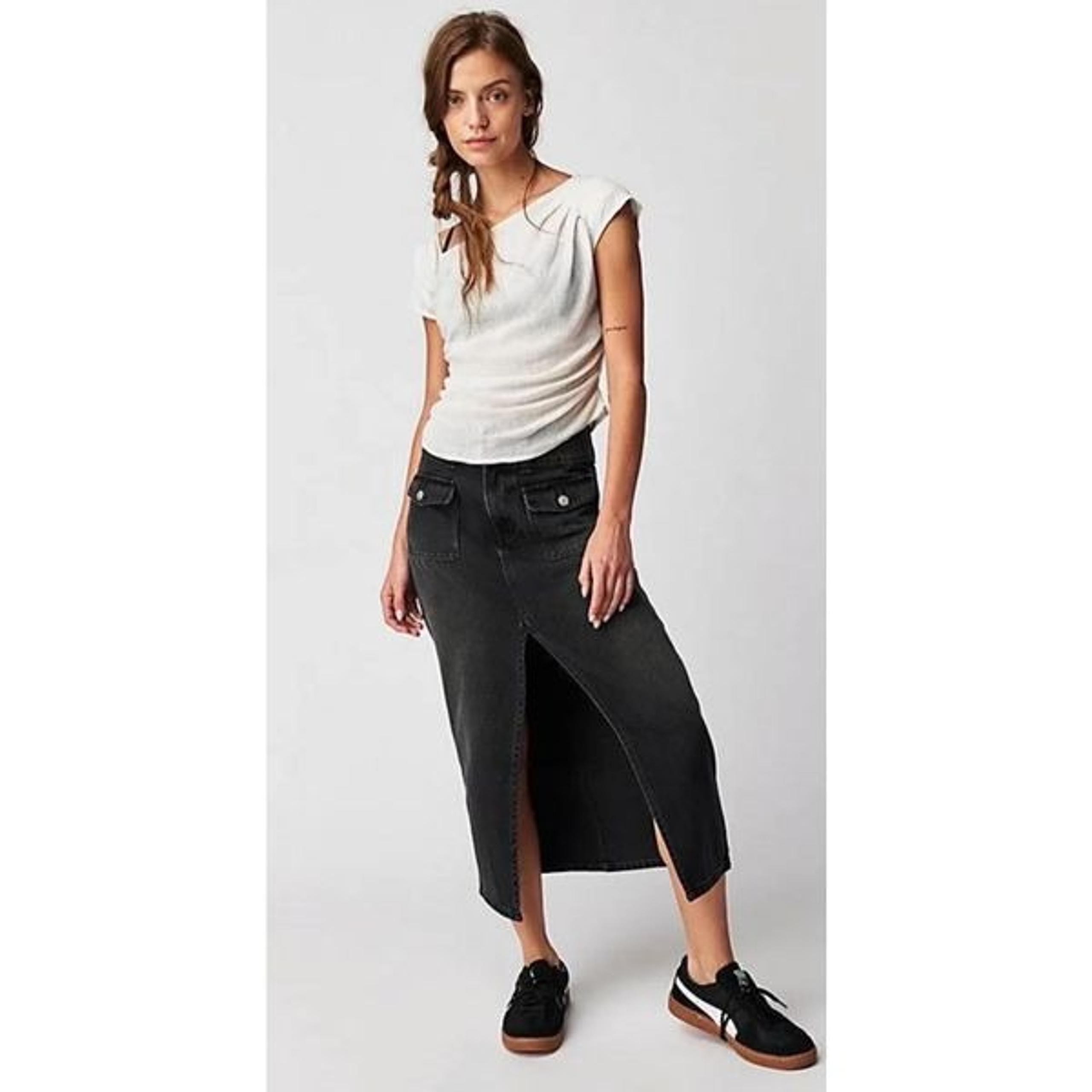 Free People We The Free Skirt Womens Size 26 Black Madison Denim Pencil Midi NWT