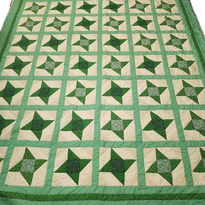 Vintage Handmade Patchwork Quilt Green 87 x 99 Queen