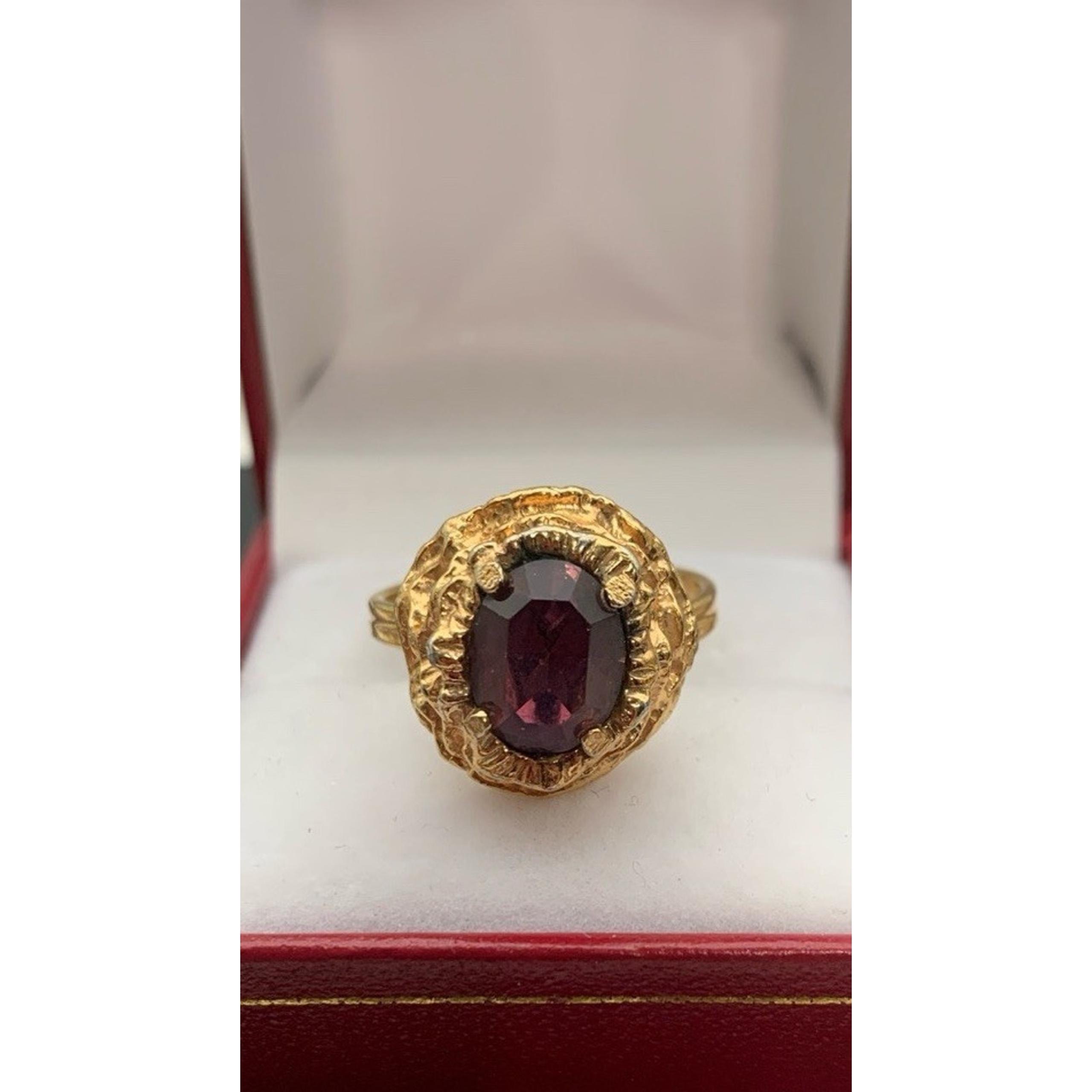Vintage Sarah Coventry Amethyst Purple Color Stone Gold Tone Adjustable Ring 8