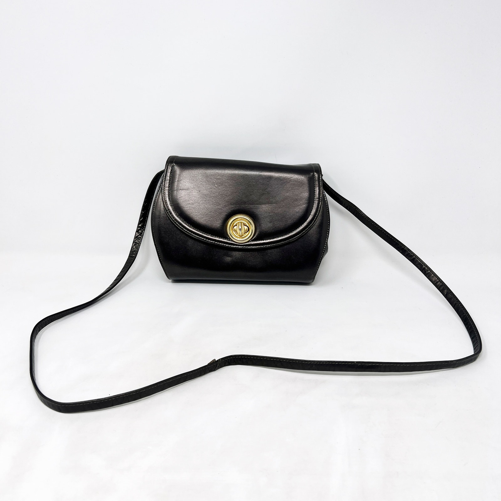 Vintage Frenchy of California Silver Metallic Gold Turn Lock Retro Crossbody Bag