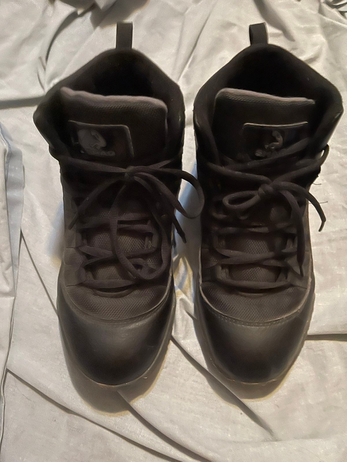 Shaq boys basketball shoes 6