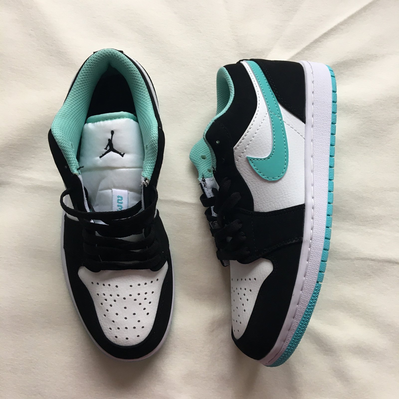 Runningshoes Jordan men size 10us