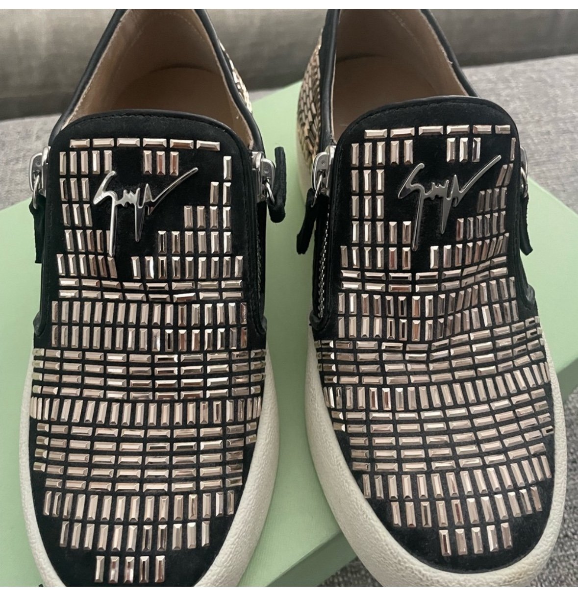 Sneakers