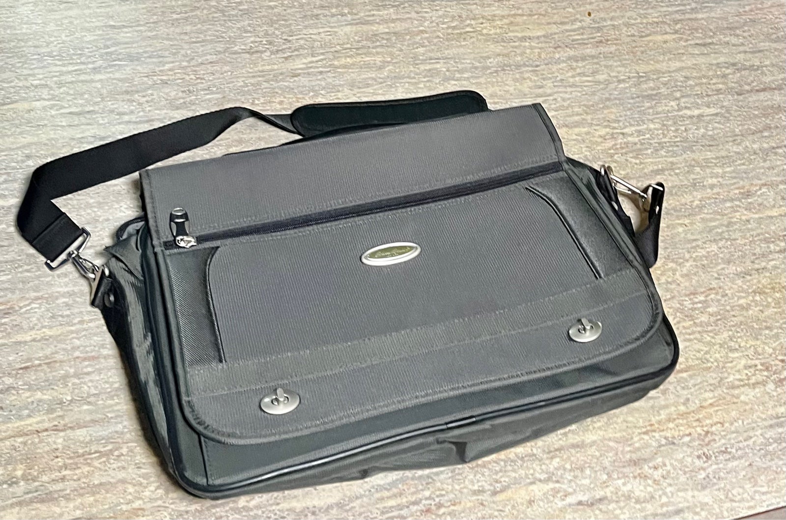 Eddie Bauer adjustable messenger Bag