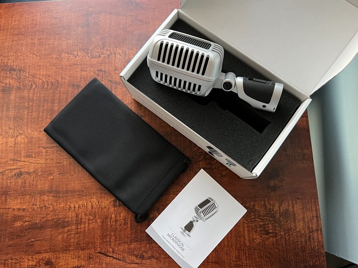 NEW Classic Retro Dynamic Vocal Microphone