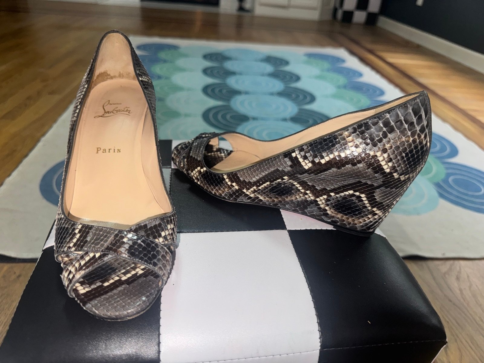 Christian Louboutin Paris Snakeskin Peep Toe Women’s Pumps French 38.5 US Size 8
