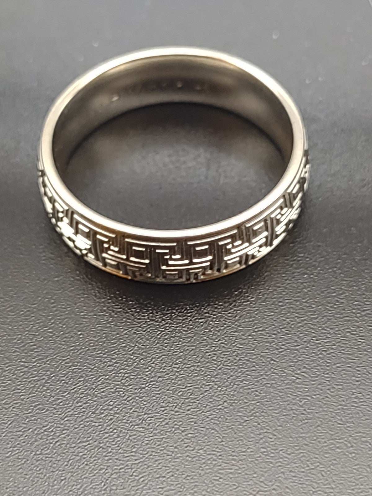 14k White Gold Ring
