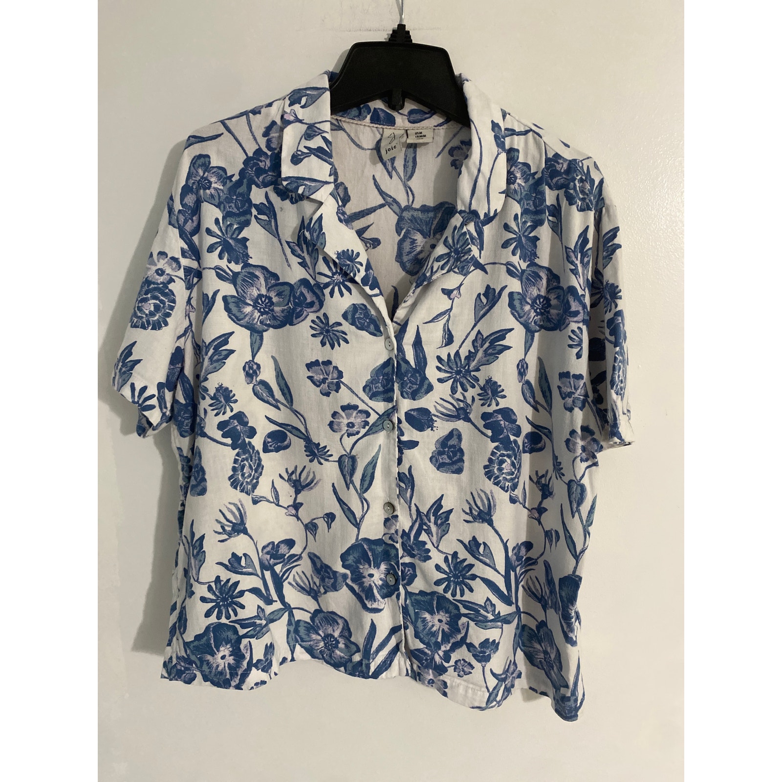 Joie button down top women’s M white blue floral boxy tropical beachy boho
