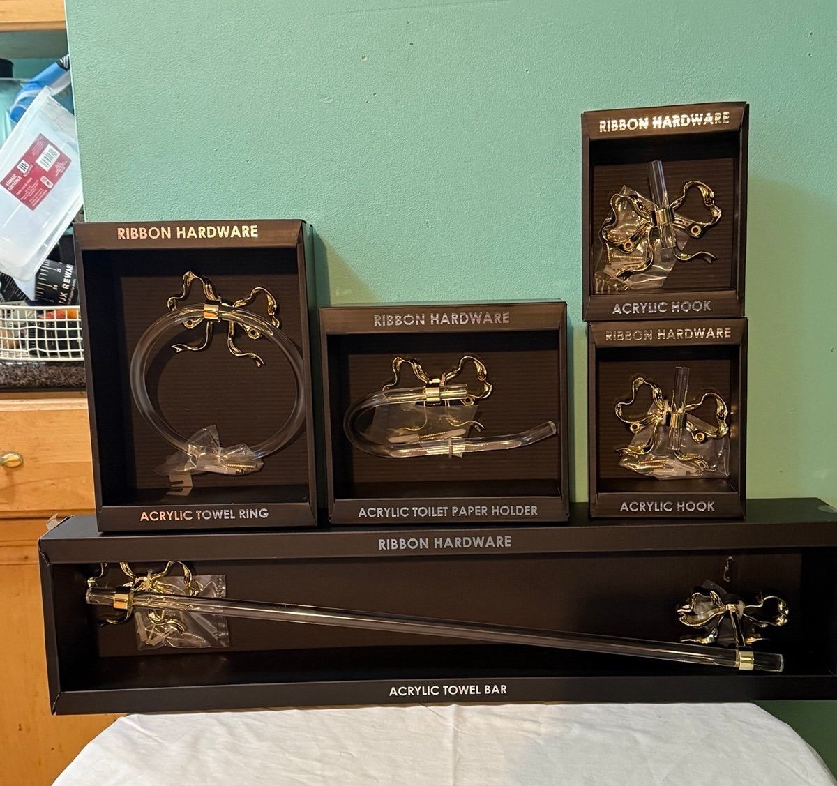 VIRAL COQUETTE GOLD BOW ACRYLIC BATHROOM ACCESSORIES SET (READ ❤️ BEFORE BUYING)