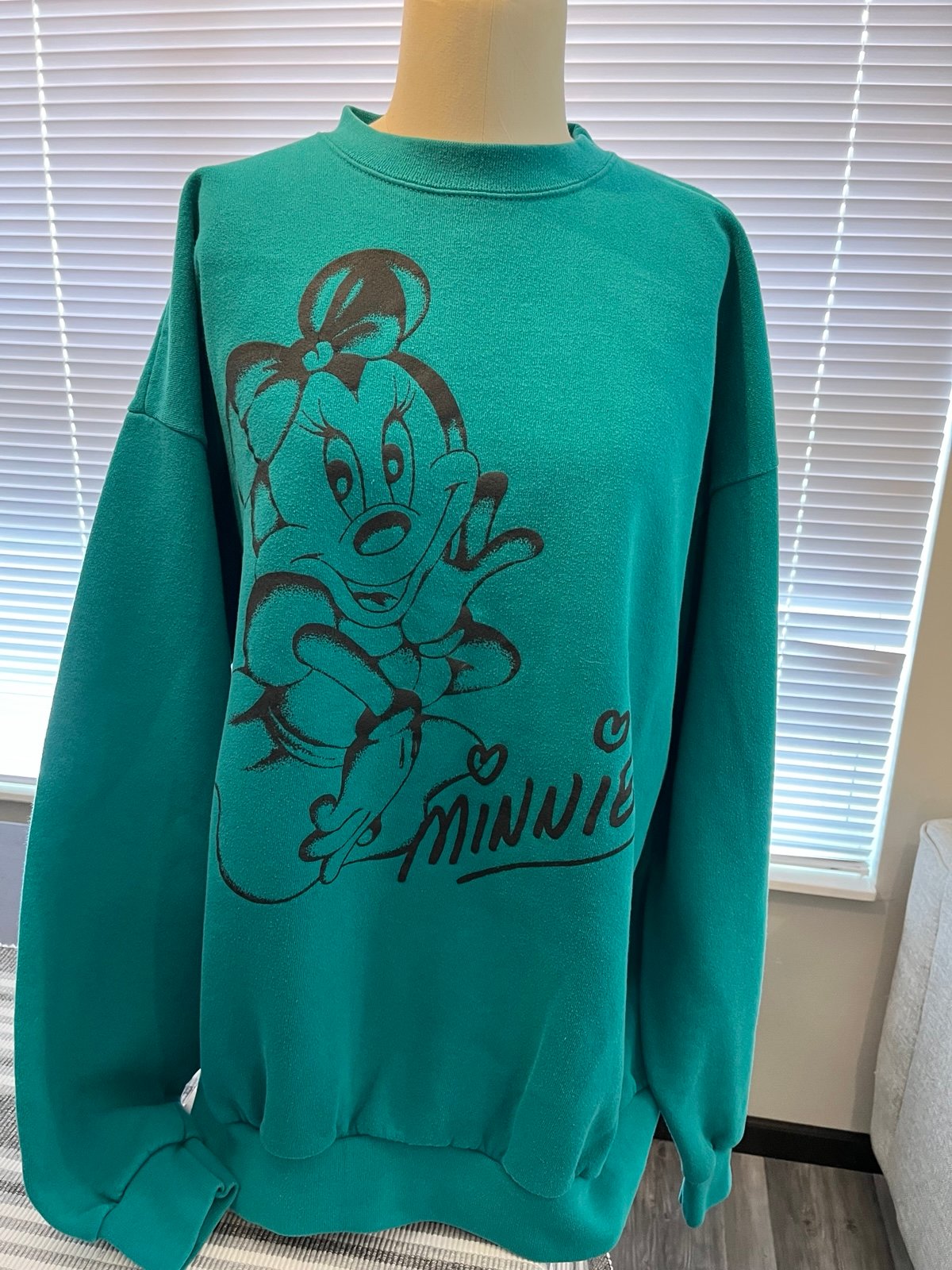 Vintage Walt Disney World Minnie Mouse Sweatshirt