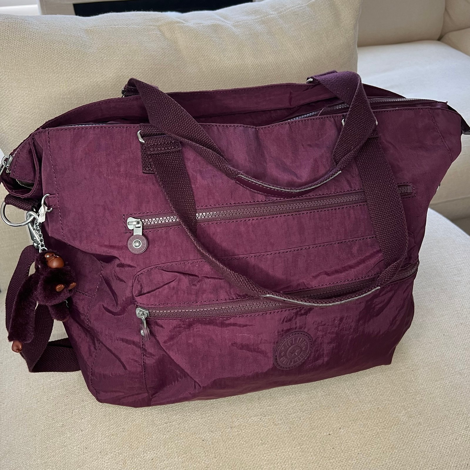 Kipling ISAAC Extra Large Zip Bag travel Wine color