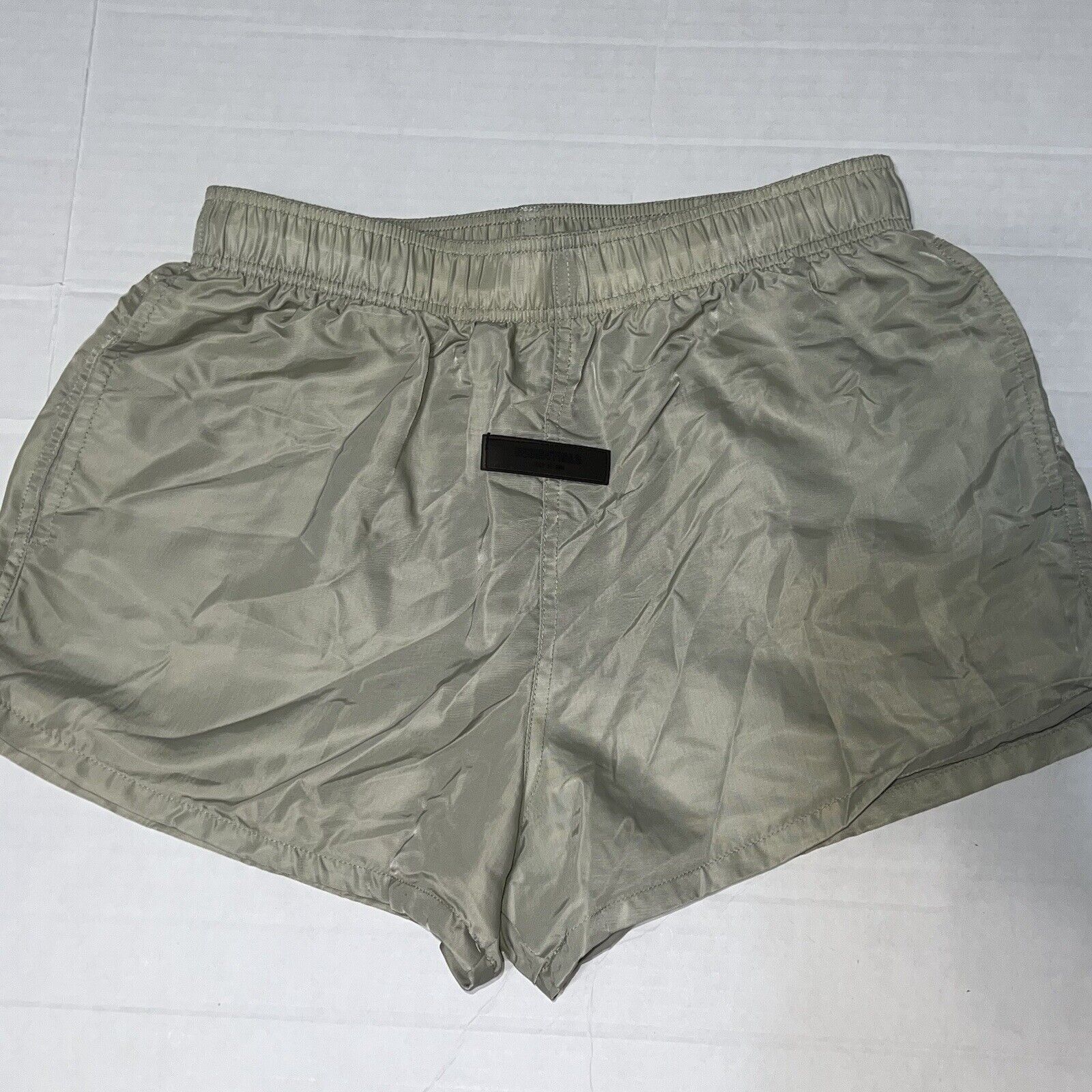 Fear Of God Essentials Nylon Running Grey Shorts w/Pockets Men’s Size Small